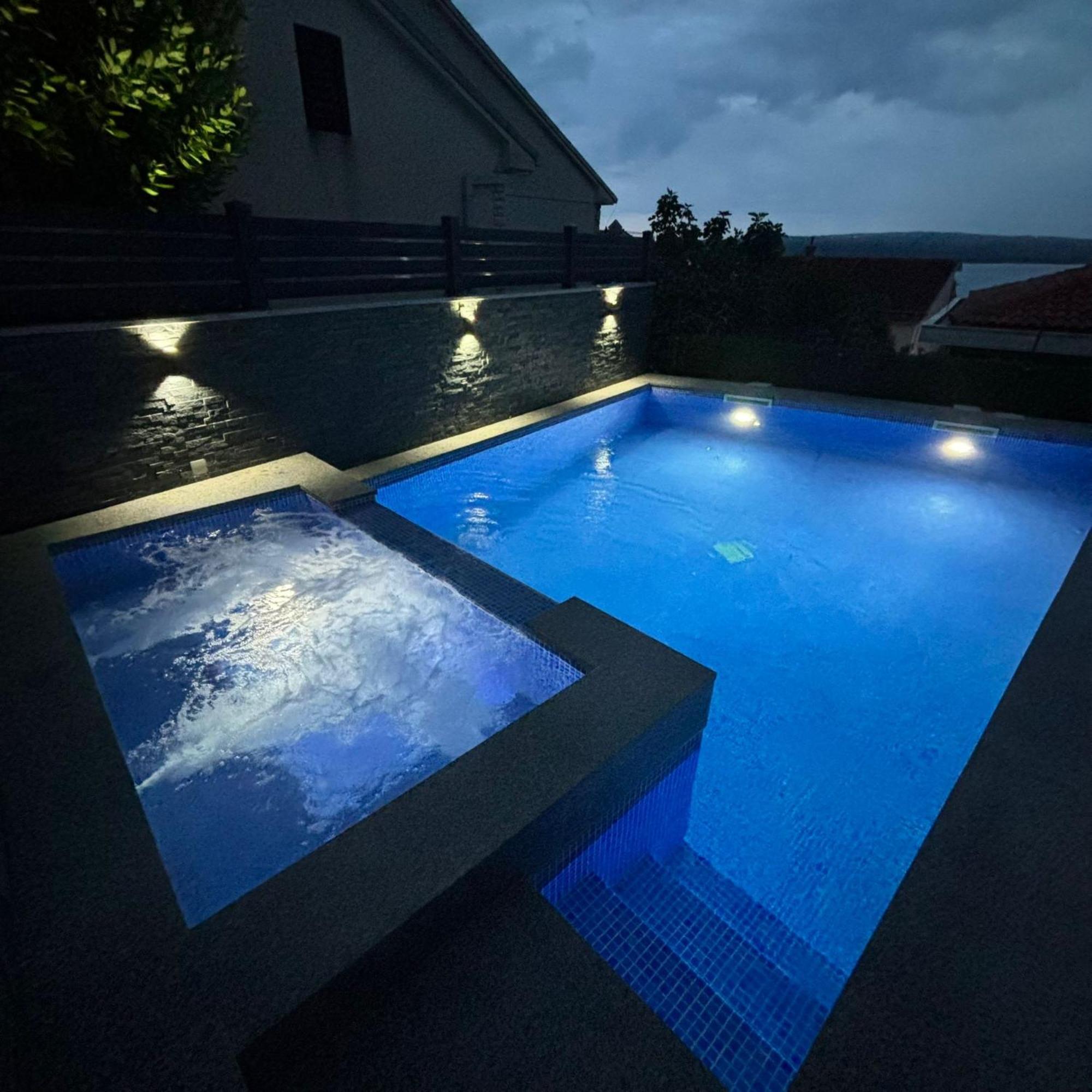 Apartments Blazevic, Heated Pool&Jacuzzi Драмаль Экстерьер фото
